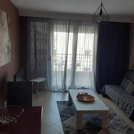 Lejlighed Eclectic Apartment, Free Parking *